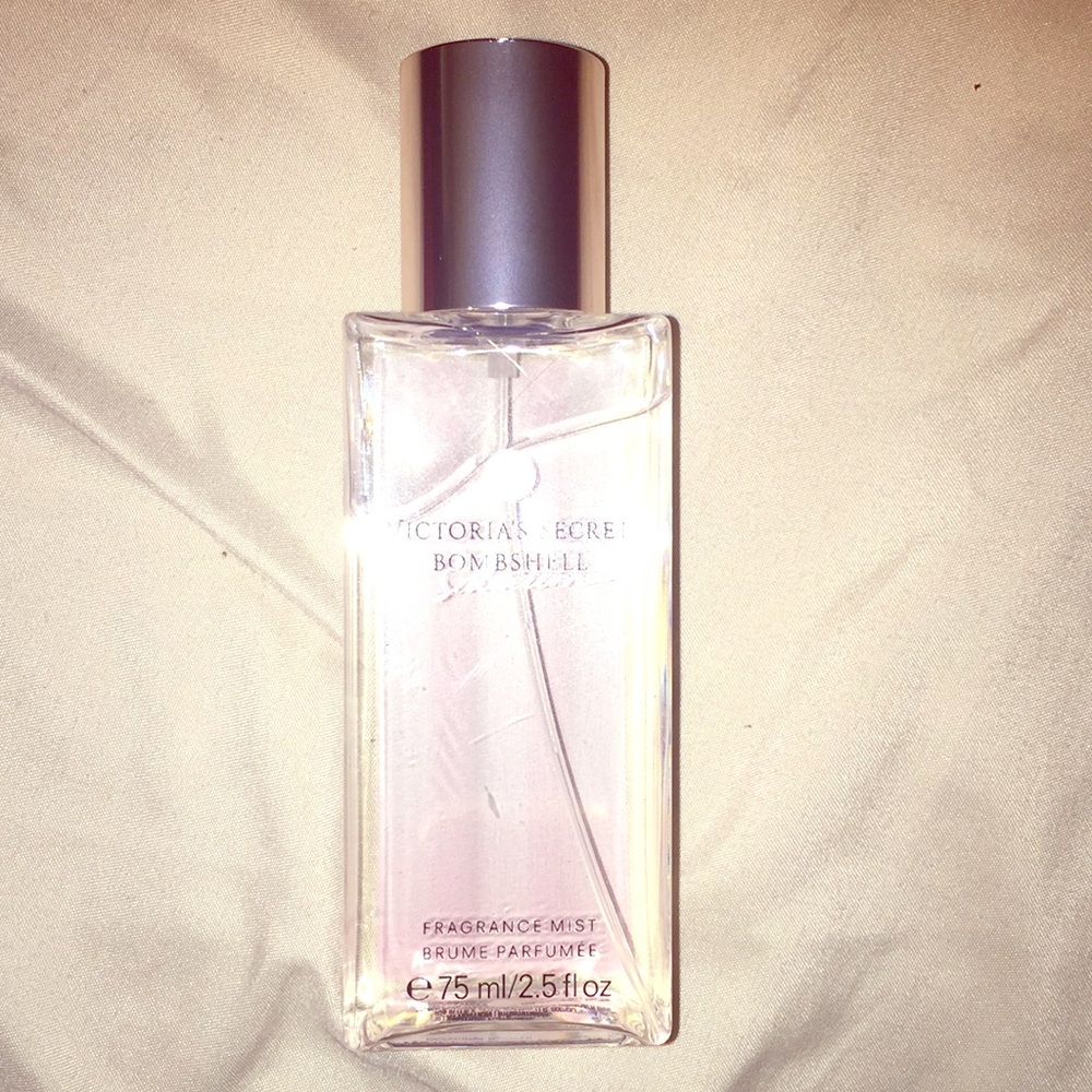 Victoria secreté bomb shell
